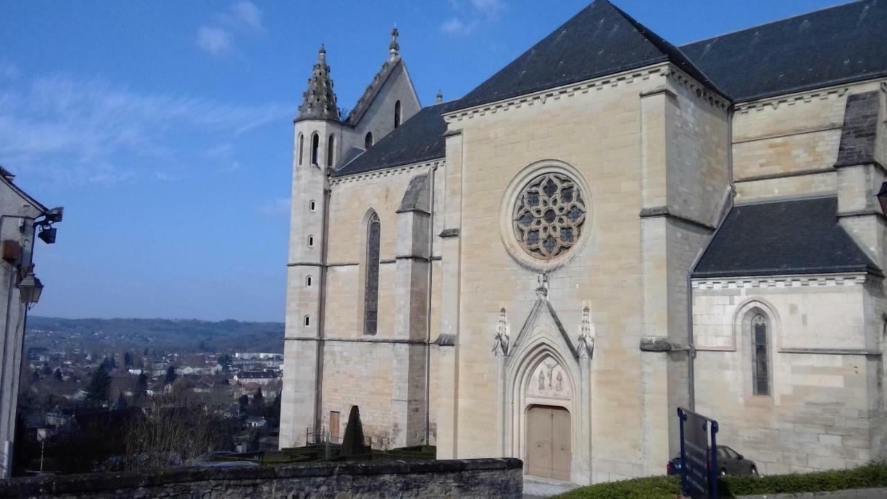 Au Calme Sur Les Hauteurs De Terrasson-Lavilledieu