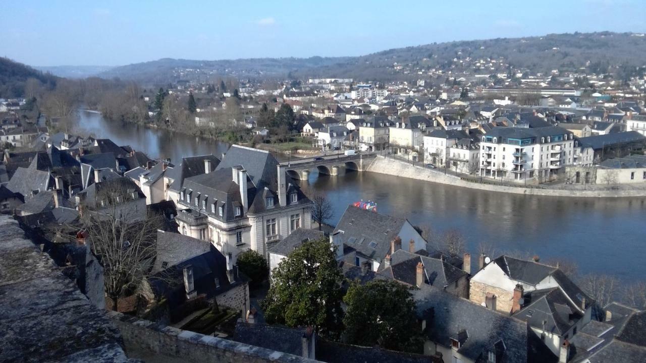 Holiday home Au Calme Sur Les Hauteurs De *